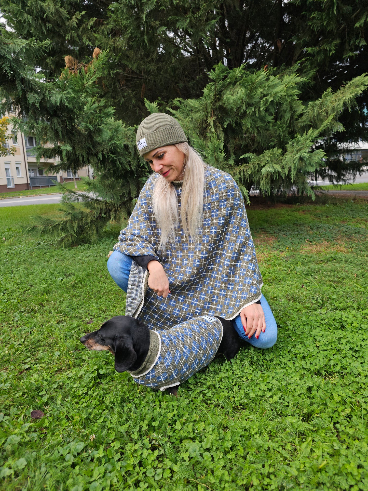 Lucy Strickset für Dackel und Besitzer